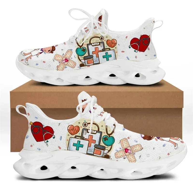 Weiße Pflegeschuhe für Frauen, – Men Shoes Marks Bewertung und Preis